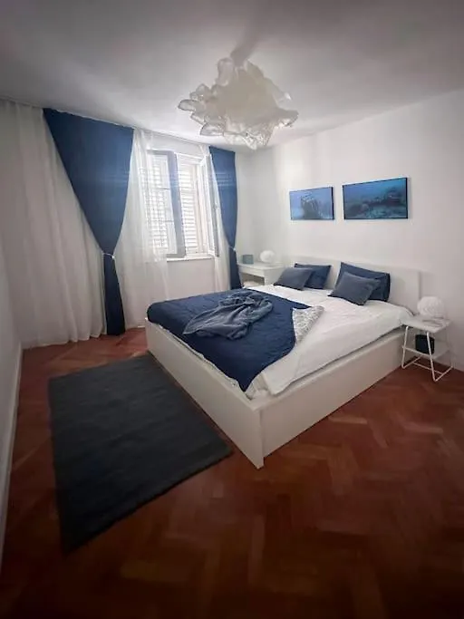 Marys Place زادار شقة